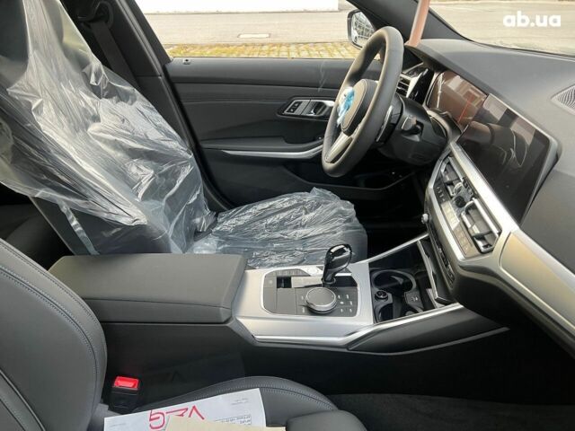 БМВ 3 Серія, об'ємом двигуна 2 л та пробігом 0 тис. км за 64773 $, фото 32 на Automoto.ua