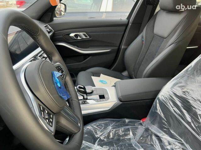 БМВ 3 Серія, об'ємом двигуна 2 л та пробігом 0 тис. км за 64773 $, фото 35 на Automoto.ua