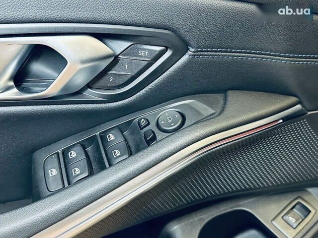 БМВ 3 Серія, об'ємом двигуна 2 л та пробігом 11 тис. км за 44900 $, фото 21 на Automoto.ua