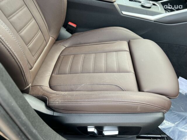 БМВ 3 Серия, объемом двигателя 3 л и пробегом 10 тыс. км за 74120 $, фото 26 на Automoto.ua
