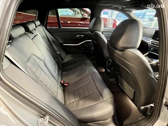 БМВ 3 Серия, объемом двигателя 0 л и пробегом 0 тыс. км за 45597 $, фото 7 на Automoto.ua