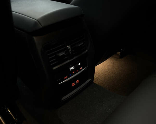 БМВ 3 Серия, объемом двигателя 2 л и пробегом 46 тыс. км за 45200 $, фото 32 на Automoto.ua