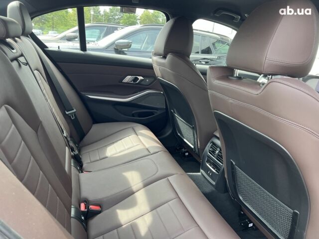БМВ 3 Серия, объемом двигателя 3 л и пробегом 10 тыс. км за 74120 $, фото 23 на Automoto.ua
