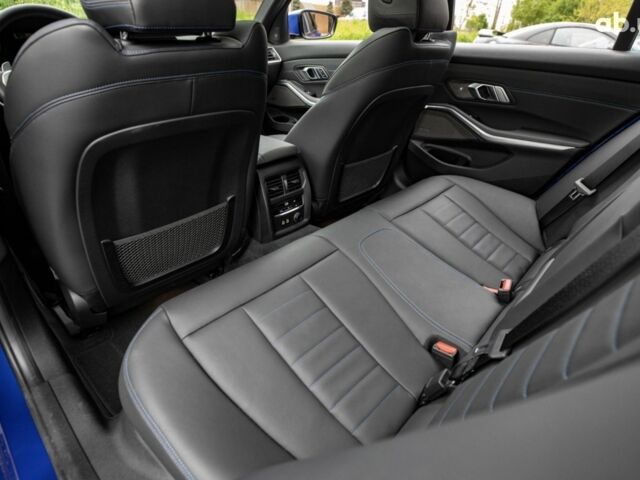 БМВ 3 Серия, объемом двигателя 0 л и пробегом 0 тыс. км за 50417 $, фото 8 на Automoto.ua