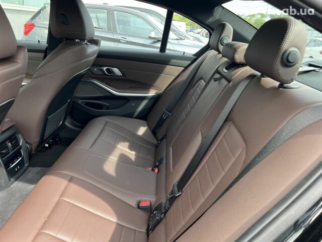 БМВ 3 Серия, объемом двигателя 3 л и пробегом 10 тыс. км за 74120 $, фото 42 на Automoto.ua