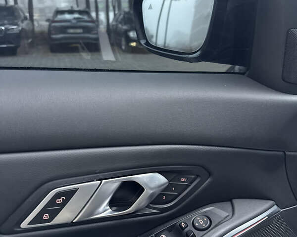 БМВ 3 Серия, объемом двигателя 2 л и пробегом 46 тыс. км за 45200 $, фото 29 на Automoto.ua