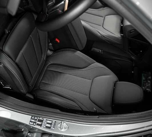 БМВ 3 Серія, об'ємом двигуна 3 л та пробігом 4 тис. км за 71900 $, фото 28 на Automoto.ua