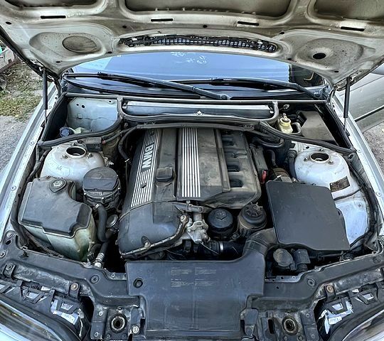 БМВ 3 Серія, об'ємом двигуна 2.2 л та пробігом 280 тис. км за 4700 $, фото 8 на Automoto.ua