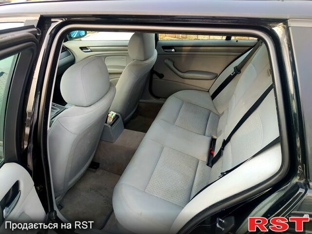 БМВ 3 Серия, объемом двигателя 1.8 л и пробегом 254 тыс. км за 4600 $, фото 7 на Automoto.ua