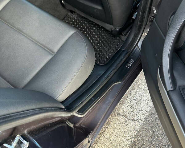 БМВ 3 Серия, объемом двигателя 2 л и пробегом 260 тыс. км за 7192 $, фото 17 на Automoto.ua