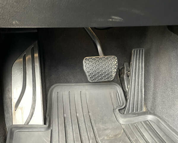 БМВ 3 Серия, объемом двигателя 2 л и пробегом 160 тыс. км за 23000 $, фото 13 на Automoto.ua