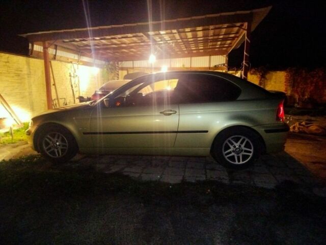 Жовтий БМВ 3 Серія, об'ємом двигуна 2.4 л та пробігом 210 тис. км за 3000 $, фото 2 на Automoto.ua