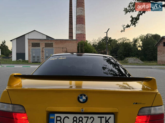 Желтый БМВ 3 Серия, объемом двигателя 2.5 л и пробегом 266 тыс. км за 8500 $, фото 51 на Automoto.ua