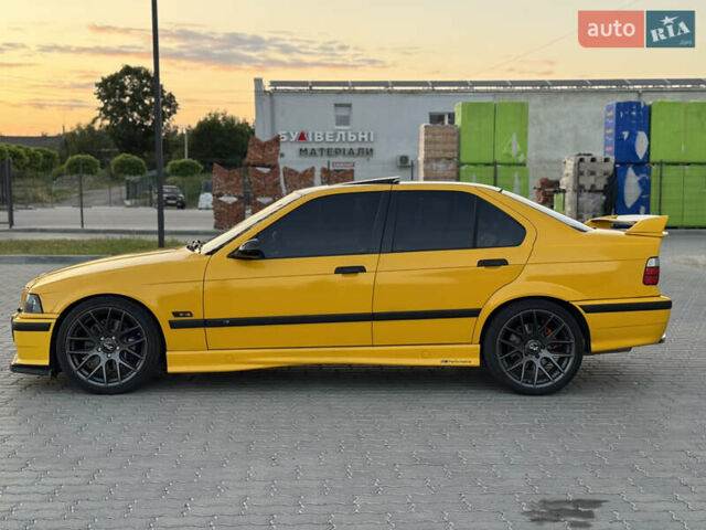 Желтый БМВ 3 Серия, объемом двигателя 2.5 л и пробегом 266 тыс. км за 8500 $, фото 7 на Automoto.ua
