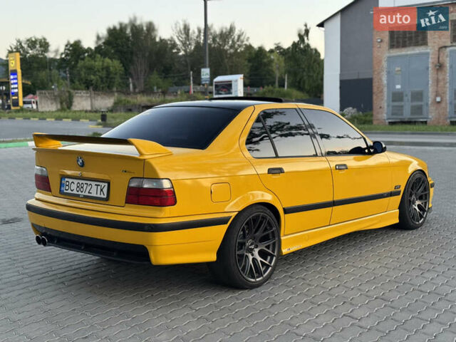 Желтый БМВ 3 Серия, объемом двигателя 2.5 л и пробегом 266 тыс. км за 8500 $, фото 2 на Automoto.ua