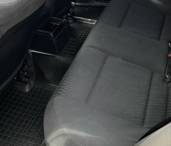 Желтый БМВ 3 Серия, объемом двигателя 1.9 л и пробегом 293 тыс. км за 4999 $, фото 15 на Automoto.ua