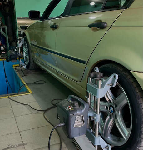 Желтый БМВ 3 Серия, объемом двигателя 1.9 л и пробегом 286 тыс. км за 4999 $, фото 2 на Automoto.ua