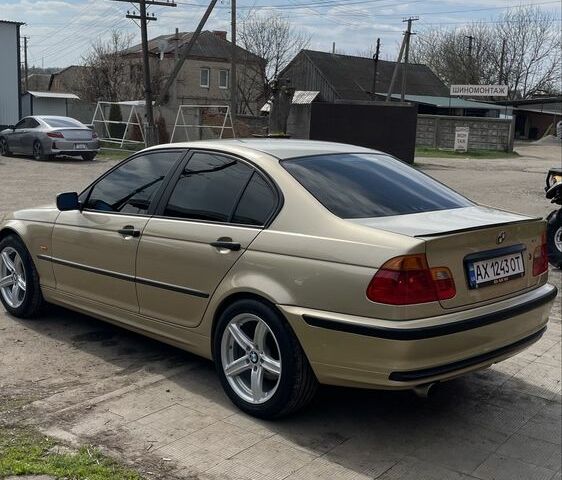 Желтый БМВ 3 Серия, объемом двигателя 1.9 л и пробегом 293 тыс. км за 4999 $, фото 3 на Automoto.ua