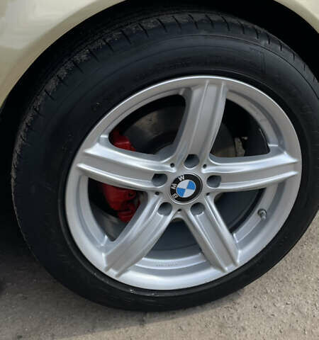 Желтый БМВ 3 Серия, объемом двигателя 1.9 л и пробегом 286 тыс. км за 4999 $, фото 10 на Automoto.ua