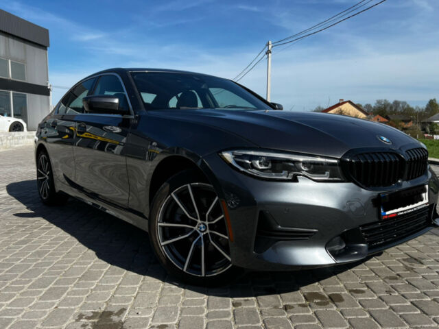 Серый БМВ 3 Серия, объемом двигателя 2 л и пробегом 50 тыс. км за 32300 $, фото 2 на Automoto.ua