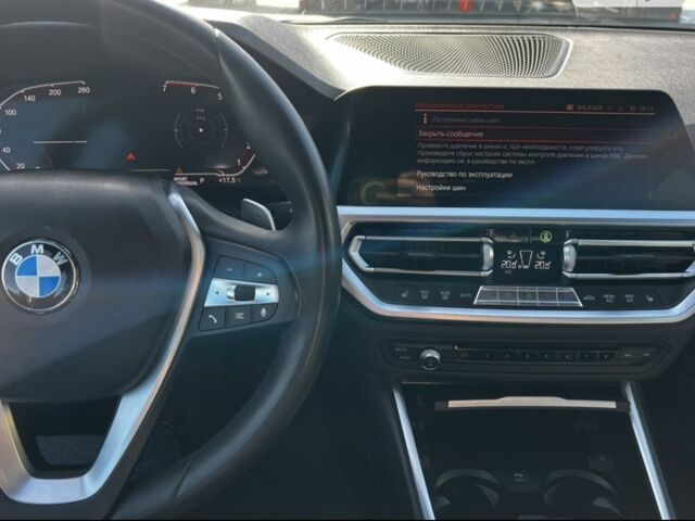 Серый БМВ 3 Серия, объемом двигателя 2 л и пробегом 50 тыс. км за 32300 $, фото 11 на Automoto.ua