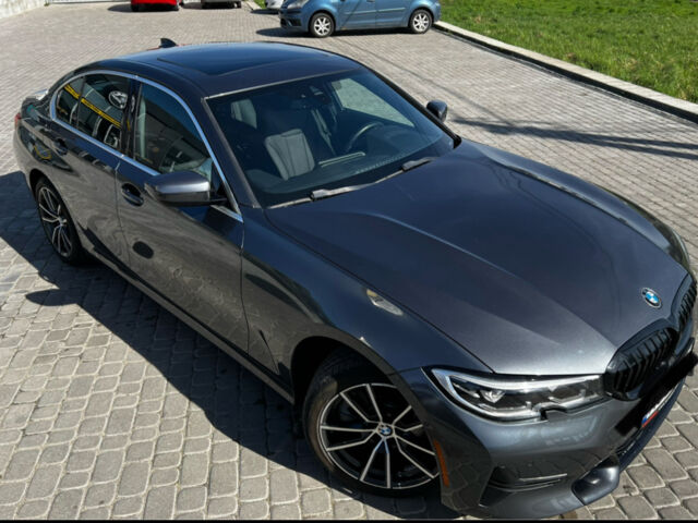 Серый БМВ 3 Серия, объемом двигателя 2 л и пробегом 50 тыс. км за 32300 $, фото 3 на Automoto.ua