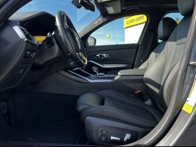 Серый БМВ 3 Серия, объемом двигателя 2 л и пробегом 50 тыс. км за 32300 $, фото 9 на Automoto.ua