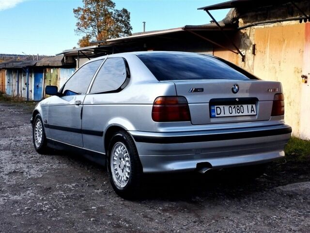 Сірий БМВ 3 Серія, об'ємом двигуна 1.6 л та пробігом 300 тис. км за 2600 $, фото 1 на Automoto.ua
