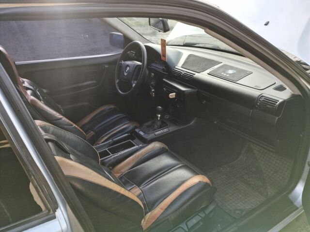 Сірий БМВ 3 Серія, об'ємом двигуна 1.6 л та пробігом 300 тис. км за 2600 $, фото 5 на Automoto.ua