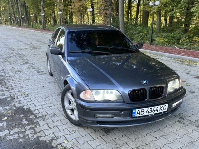 Серый БМВ 3 Серия, объемом двигателя 2 л и пробегом 363 тыс. км за 3600 $, фото 1 на Automoto.ua