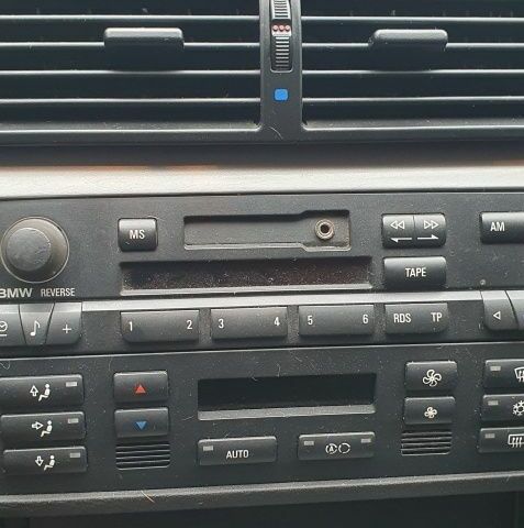 Сірий БМВ 3 Серія, об'ємом двигуна 2 л та пробігом 210 тис. км за 4100 $, фото 6 на Automoto.ua