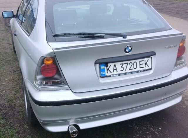 Серый БМВ 3 Серия, объемом двигателя 1.8 л и пробегом 212 тыс. км за 5000 $, фото 2 на Automoto.ua