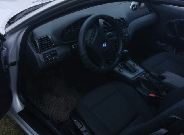 Серый БМВ 3 Серия, объемом двигателя 1.8 л и пробегом 212 тыс. км за 5000 $, фото 7 на Automoto.ua