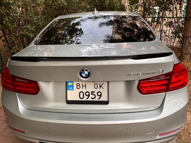 БМВ 3 Серія 2012 у Миколаєві на Automoto.ua Сірий БМВ 3 Серія, об'ємом двигуна 3 л та пробігом 209 тис. км за 16500 $, фото 6 на Automoto.ua
