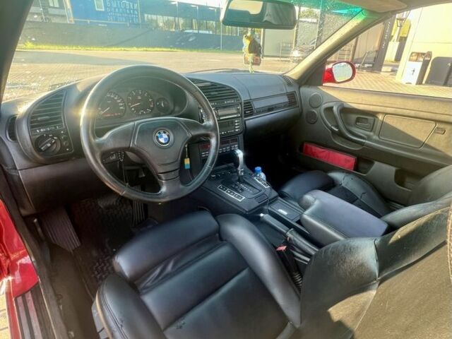 Серый БМВ 3 Серия, объемом двигателя 2 л и пробегом 320 тыс. км за 7900 $, фото 4 на Automoto.ua