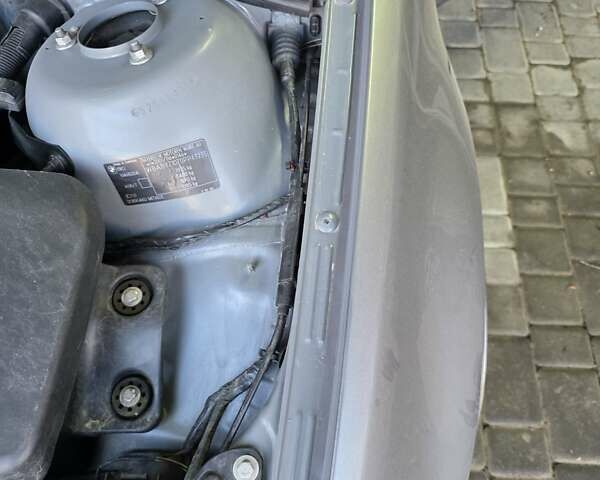 Серый БМВ 3 Серия, объемом двигателя 2 л и пробегом 145 тыс. км за 8200 $, фото 22 на Automoto.ua