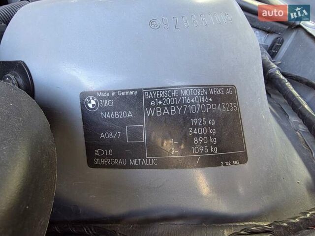 Серый БМВ 3 Серия, объемом двигателя 2 л и пробегом 145 тыс. км за 8200 $, фото 18 на Automoto.ua