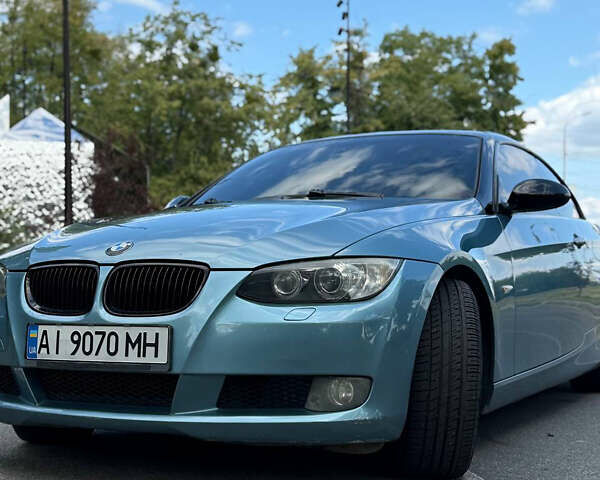 Сірий БМВ 3 Серія, об'ємом двигуна 2 л та пробігом 180 тис. км за 10500 $, фото 1 на Automoto.ua