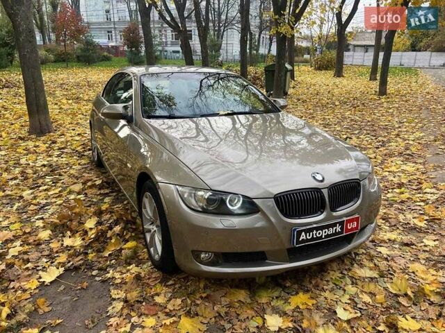 БМВ 3 Серия 2007 в Киеве на Automoto.ua Серый БМВ 3 Серия, объемом двигателя 3 л и пробегом 215 тыс. км за 11990 $, фото 2 на Automoto.ua