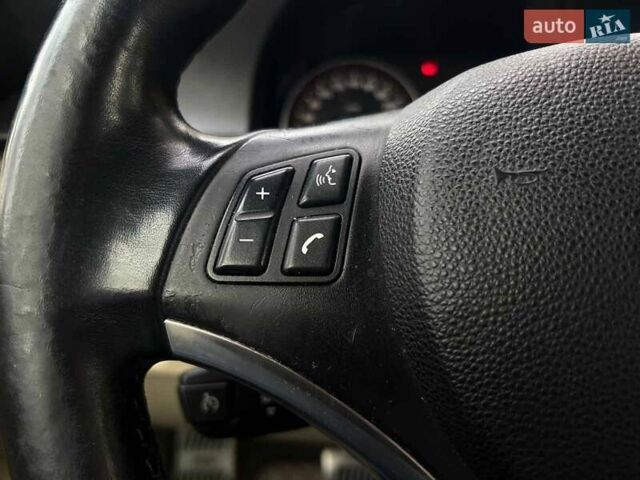 БМВ 3 Серия 2007 в Киеве на Automoto.ua Серый БМВ 3 Серия, объемом двигателя 3 л и пробегом 215 тыс. км за 11990 $, фото 12 на Automoto.ua