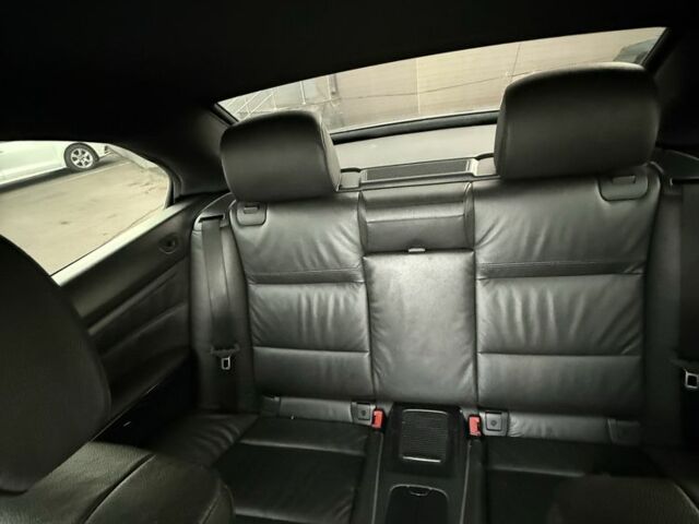 Серый БМВ 3 Серия, объемом двигателя 2 л и пробегом 248 тыс. км за 10000 $, фото 7 на Automoto.ua