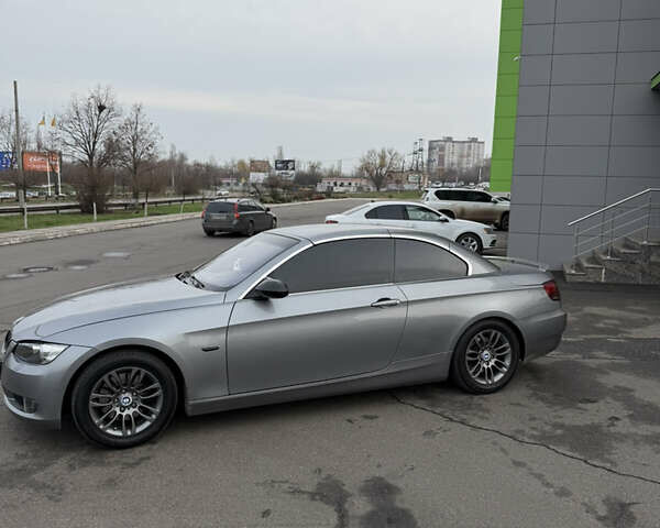 Серый БМВ 3 Серия, объемом двигателя 2 л и пробегом 248 тыс. км за 9999 $, фото 1 на Automoto.ua