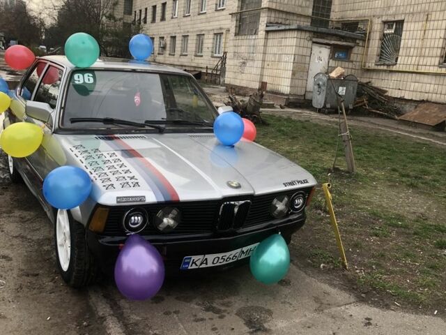 Серый БМВ 3 Серия, объемом двигателя 0 л и пробегом 236 тыс. км за 800 $, фото 5 на Automoto.ua