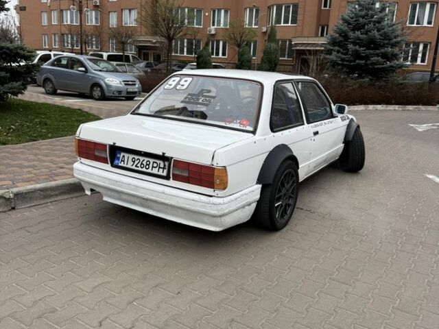 Сірий БМВ 3 Серія, об'ємом двигуна 2 л та пробігом 200 тис. км за 11500 $, фото 2 на Automoto.ua