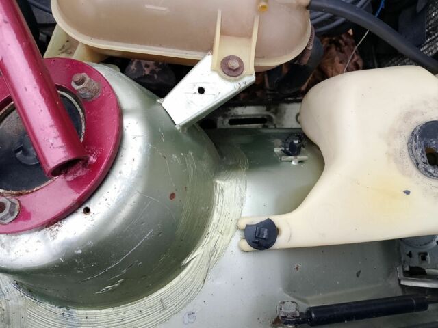 БМВ 3 Серия 1983 в Кременчуге на Automoto.ua Серый БМВ 3 Серия, объемом двигателя 2 л и пробегом 400 тыс. км за 2000 $, фото 11 на Automoto.ua