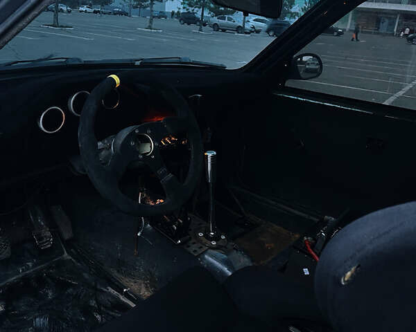 Серый БМВ 3 Серия, объемом двигателя 2.8 л и пробегом 1 тыс. км за 6000 $, фото 5 на Automoto.ua