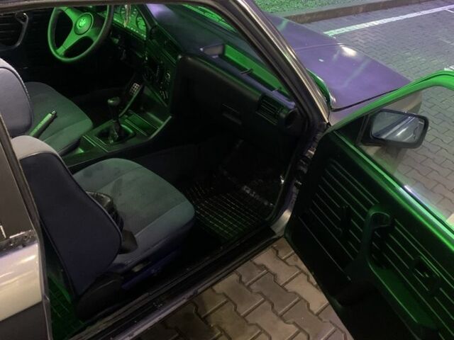 Сірий БМВ 3 Серія, об'ємом двигуна 2 л та пробігом 320 тис. км за 1800 $, фото 3 на Automoto.ua