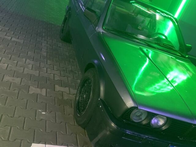 Сірий БМВ 3 Серія, об'ємом двигуна 2 л та пробігом 320 тис. км за 1800 $, фото 6 на Automoto.ua