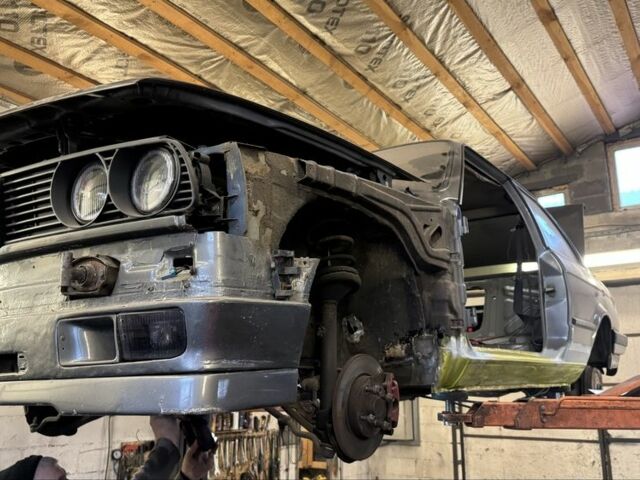 Серый БМВ 3 Серия, объемом двигателя 2.5 л и пробегом 999 тыс. км за 4874 $, фото 15 на Automoto.ua