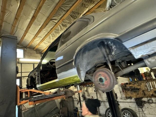 Серый БМВ 3 Серия, объемом двигателя 2.5 л и пробегом 999 тыс. км за 4874 $, фото 20 на Automoto.ua